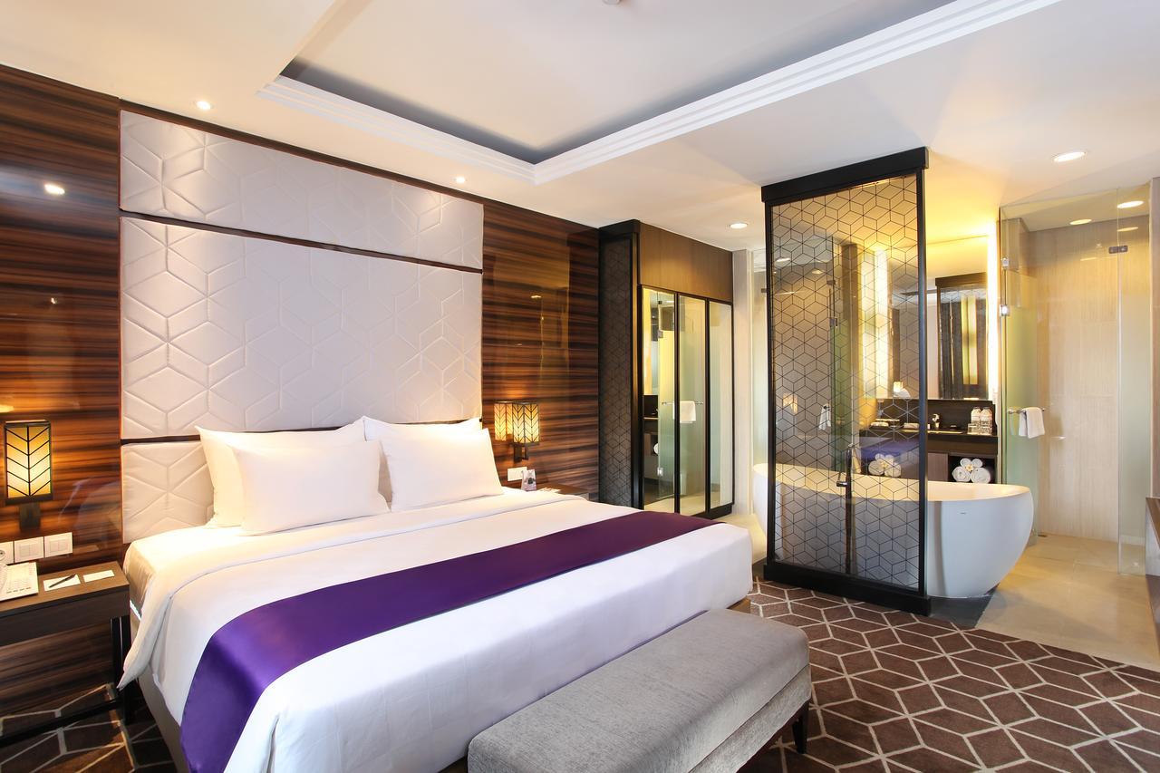 Swiss-Belinn Tunjungan Surabaya Exterior foto
