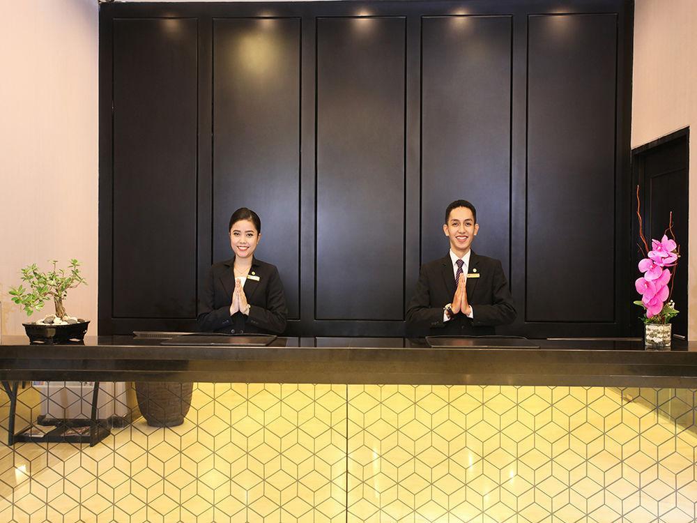 Swiss-Belinn Tunjungan Surabaya Exterior foto